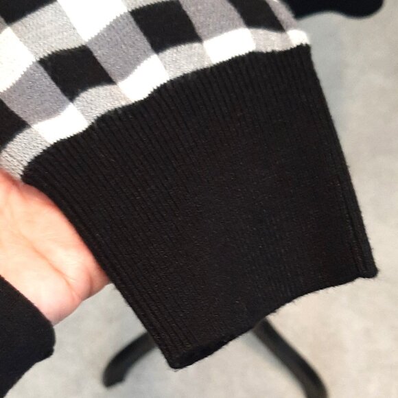 Ella Rafaella NWT Checkered Button Down Sweater Size XL - Picture 5 of 9